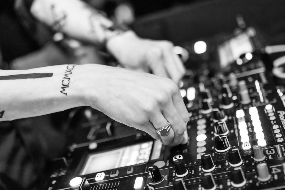Noise DJ Noise DJ
