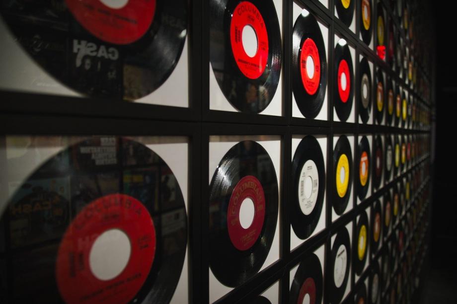 Vinyl Vinyl