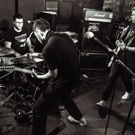 Die Band Frachter während eines Konzertes